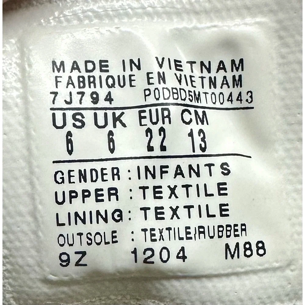 Converse Chuck‎ Taylor All Star Sneakers Infant US6 Gray Low Top 7J794